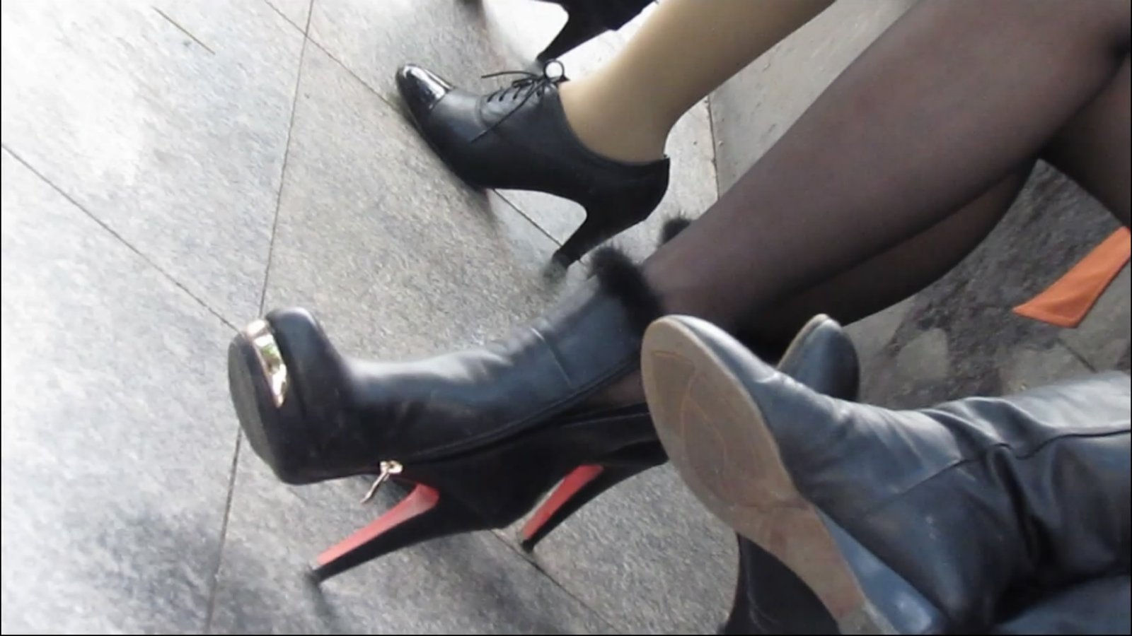 streetsnapdangl[00 01 39][20181126 233722 4]